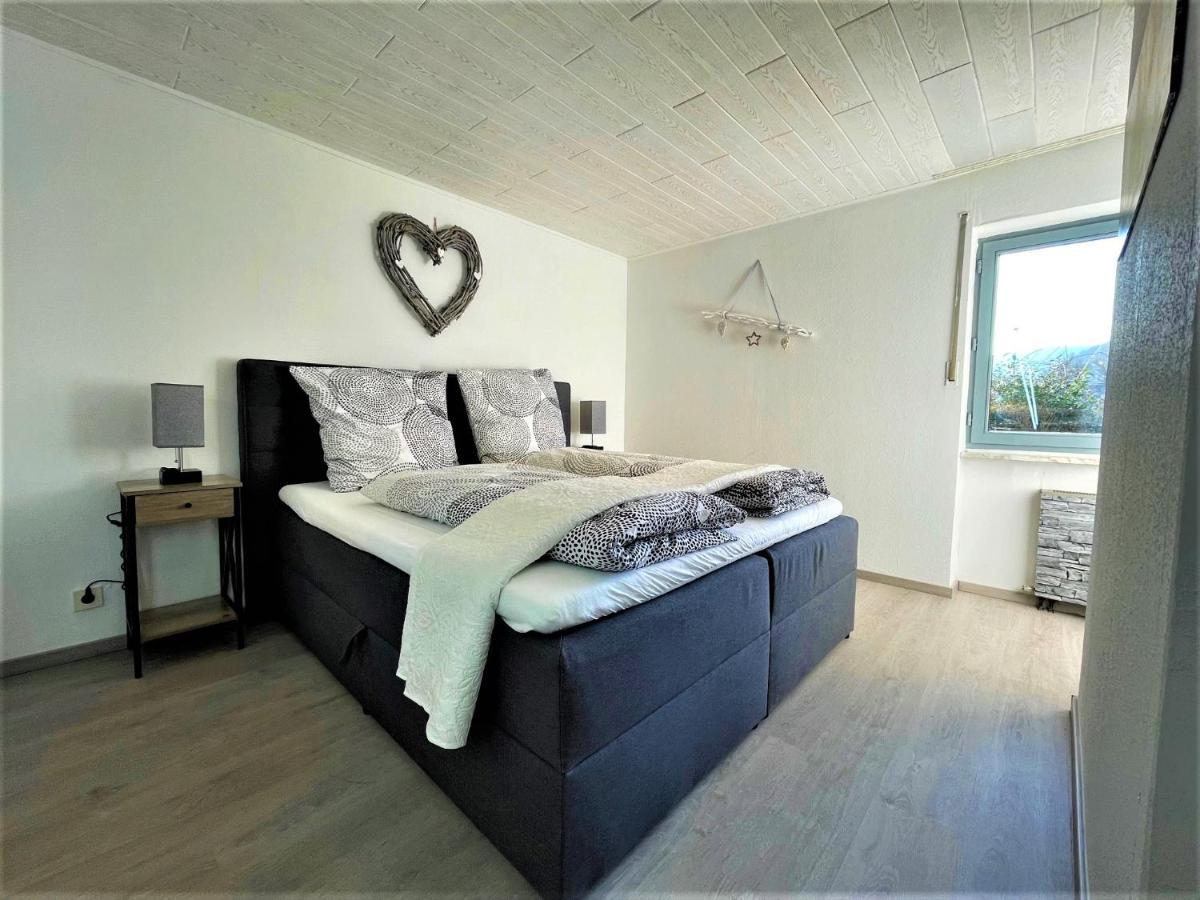 Traumhafter Moselblick, Garten & Lounge, Boxspringbett, Top Lage Bullay Exterior foto